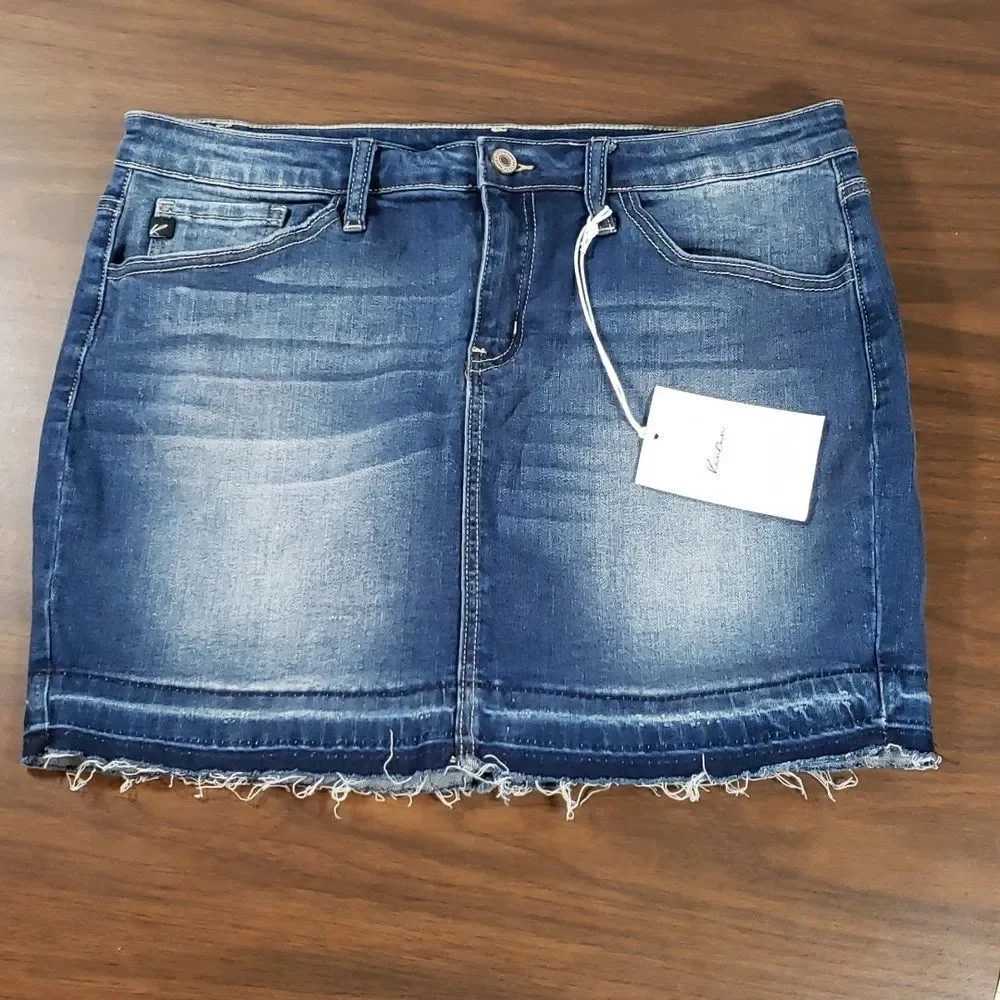 NEW NWT Jean Denim Distressed‎ Raw Hem Skirt by KanCan KC6062M Size 11 29